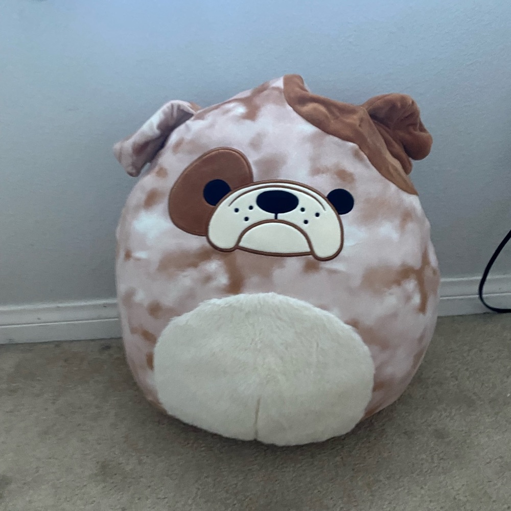 Hello I am selling a “24” inch Bull dog Squishmallow.